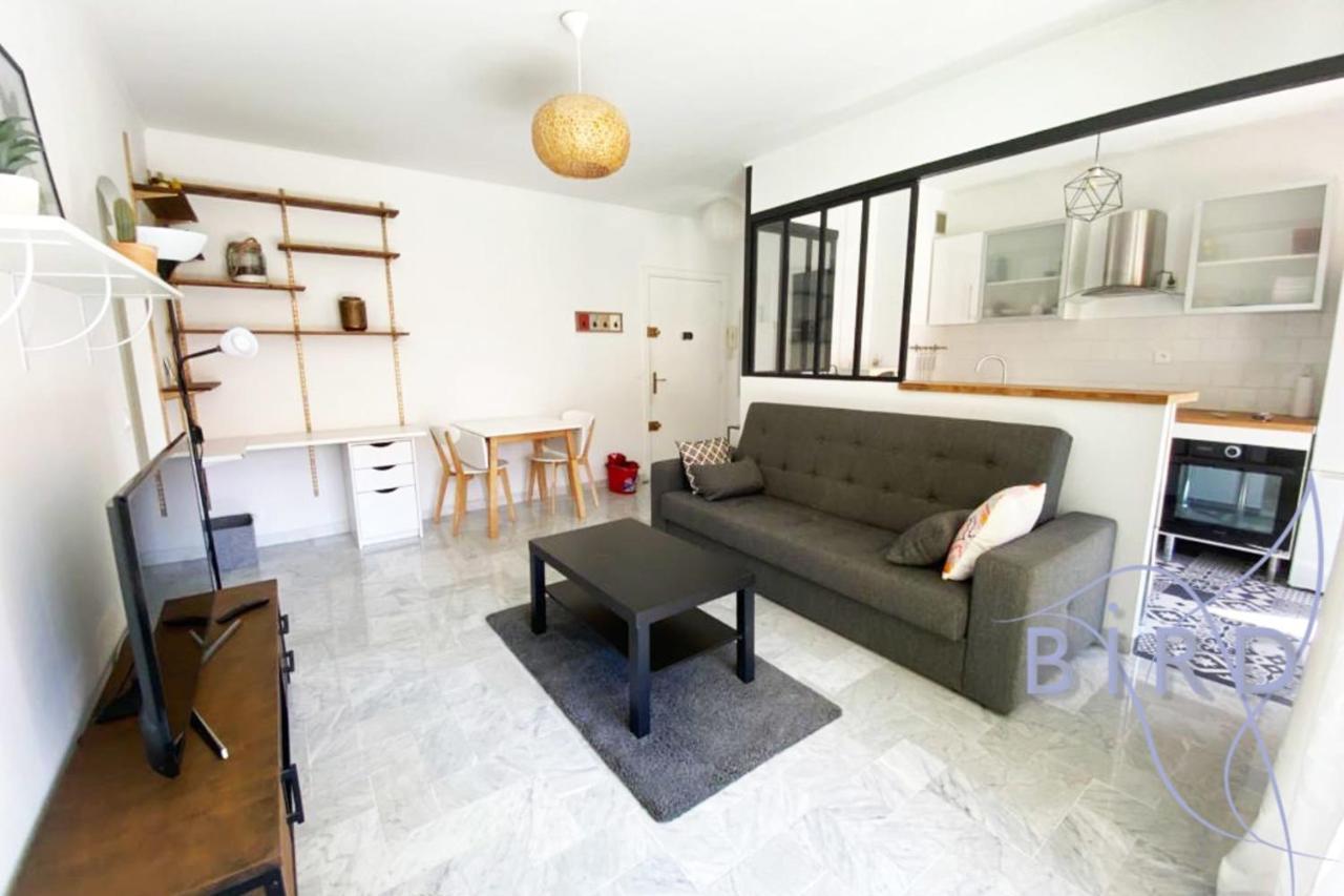 Bright Flat Near To The Beach & Harbor Saint-Laurent-du-Var Exteriör bild