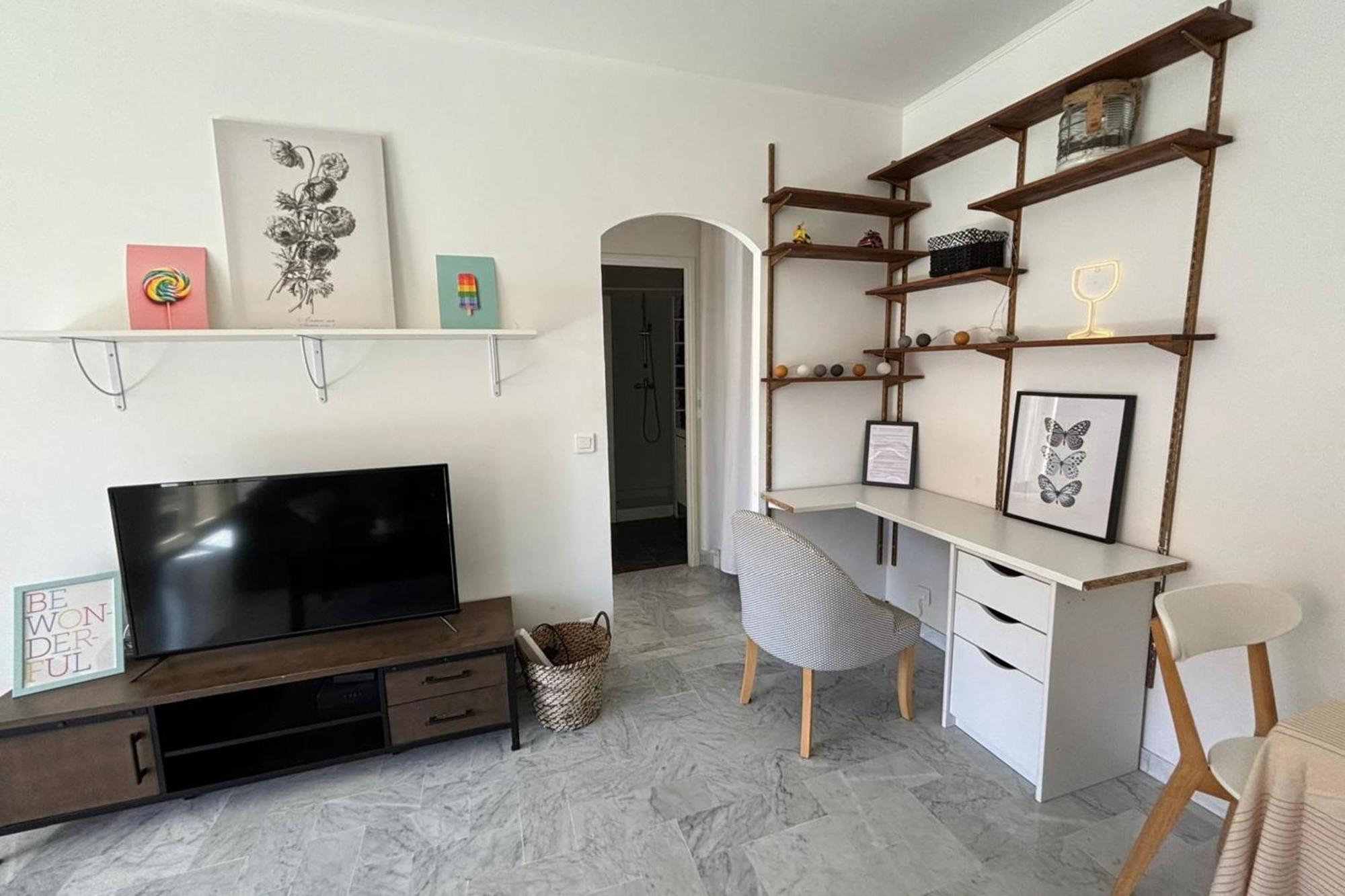 Bright Flat Near To The Beach & Harbor Saint-Laurent-du-Var Exteriör bild